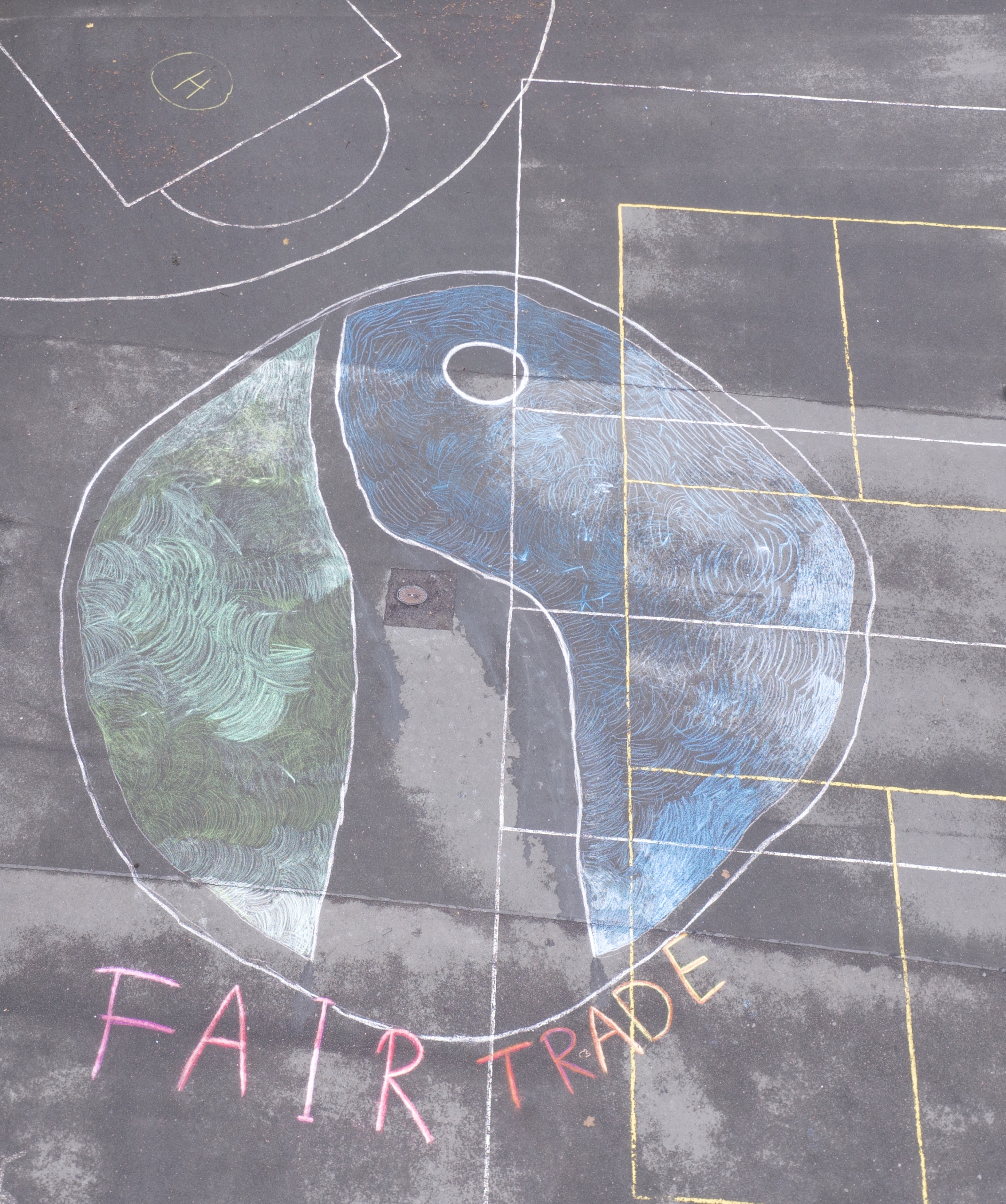 „Sagt es mit Kreide“ – Eine Fairtrade-Aktion in der fairen Woche