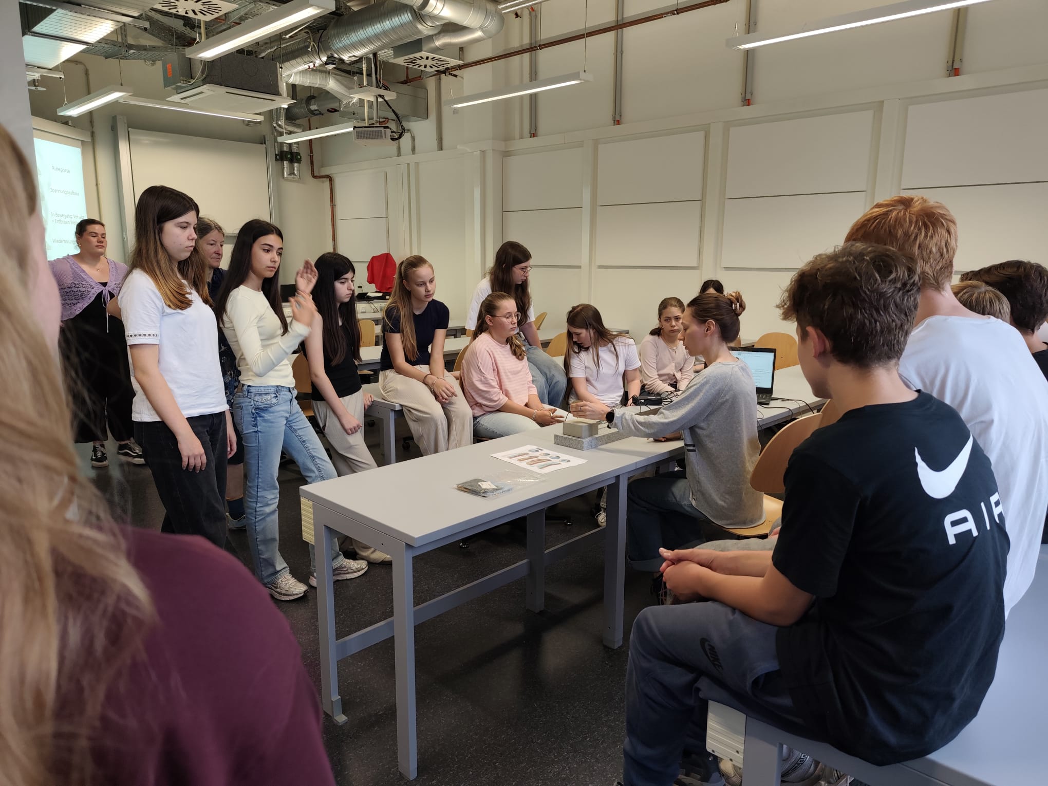 Geo-Exkursionen der 7. Klassen an das Institut für Geowissenschaften der Ruhr-Universität Bochum